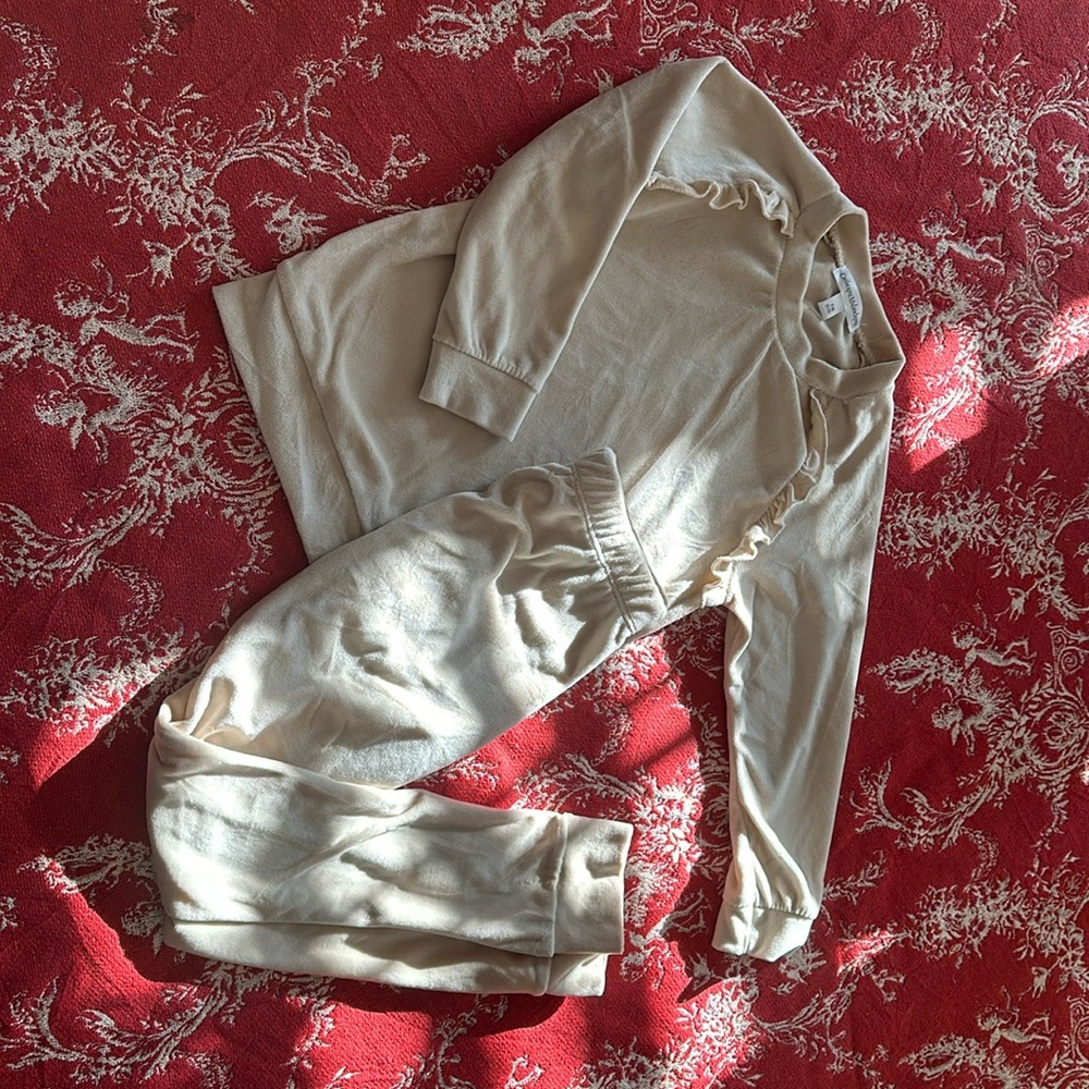 Light beige girls jogger set.  Sz 7/8, new w/o tags.